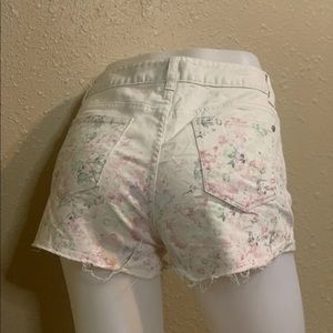 American Rag white floral shorts